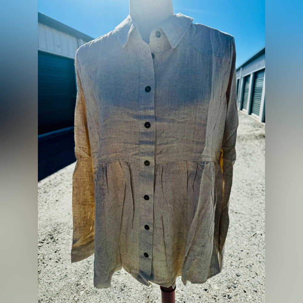 Umgee | Oatmeal Linen Blend High-Low Button-Up Top